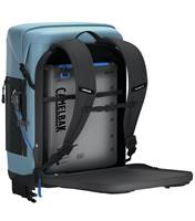 Includes 6L Fusion™ Group Reservoir with Tru® Zip waterproof zipper. Stows conveniently behind back panel