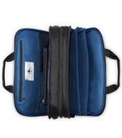 Two separate zipped compartments