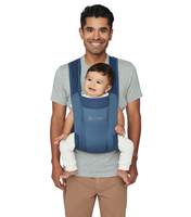 Supportive waist belt distributes baby’s weight evenly