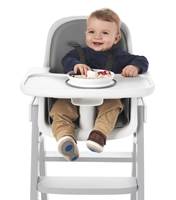 Suction and non-slip base minimize messes during mealtime