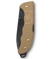 The perfect folding knife for everyday adventures