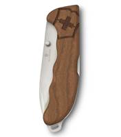The perfect folding knife for everyday adventures, featuring a removable thumb stud