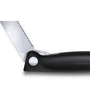 Compact and practical take-anywhere knife for peeling and chopping fruit and veg