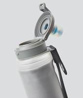 SpeedFill™ cap flips open for quick refills and snaps closed for a spill-proof seal